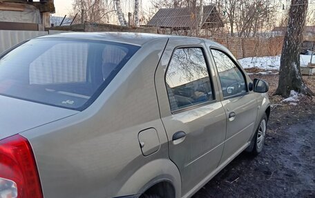 Renault Logan I, 2011 год, 380 000 рублей, 3 фотография