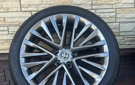 Toyota Camry, 2017 год, 2 200 000 рублей, 33 фотография