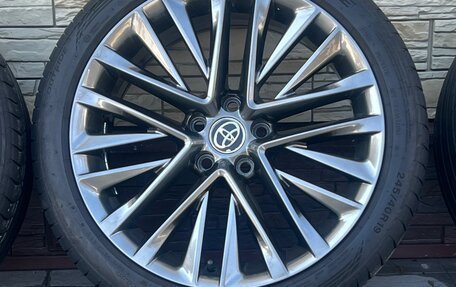 Toyota Camry, 2017 год, 2 200 000 рублей, 35 фотография