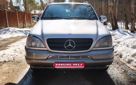 Mercedes-Benz M-Класс, 1998 год, 700 000 рублей, 2 фотография