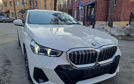 BMW 5 серия, 2025 год, 8 400 000 рублей, 10 фотография