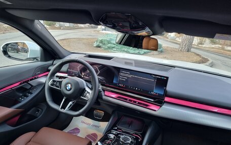 BMW 5 серия, 2025 год, 8 400 000 рублей, 15 фотография