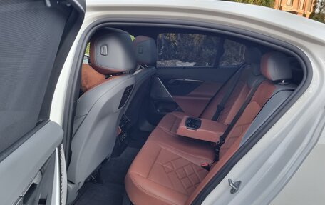 BMW 5 серия, 2025 год, 8 400 000 рублей, 16 фотография