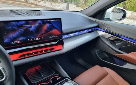 BMW 5 серия, 2025 год, 8 400 000 рублей, 37 фотография