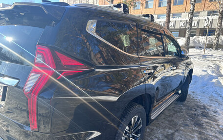 Mitsubishi Pajero Sport III рестайлинг, 2022 год, 4 900 000 рублей, 8 фотография