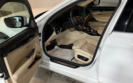 BMW 5 серия, 2018 год, 3 690 000 рублей, 5 фотография