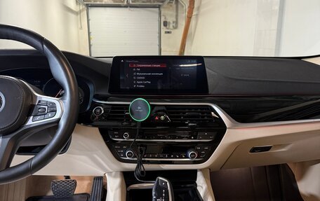 BMW 5 серия, 2018 год, 3 690 000 рублей, 16 фотография