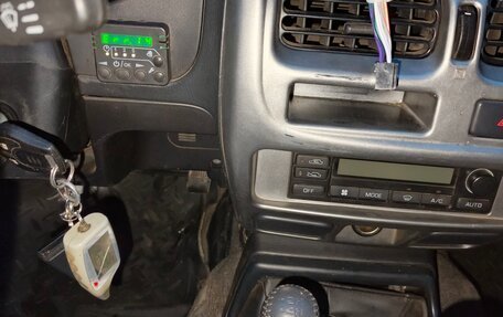 Nissan NP300, 2010 год, 720 000 рублей, 15 фотография