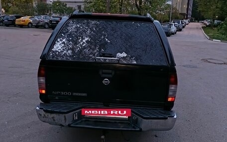 Nissan NP300, 2010 год, 720 000 рублей, 6 фотография