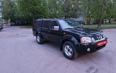 Nissan NP300, 2010 год, 720 000 рублей, 2 фотография