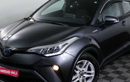 Toyota C-HR I рестайлинг, 2020 год, 2 099 000 рублей, 22 фотография