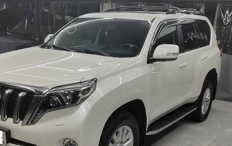 Toyota Land Cruiser Prado 150 рестайлинг 2, 2015 год, 4 500 000 рублей, 2 фотография