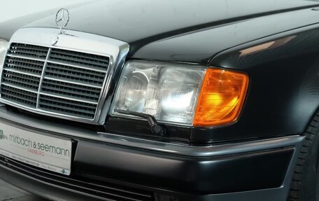 Mercedes-Benz E-Класс, 1993 год, 13 500 000 рублей, 3 фотография