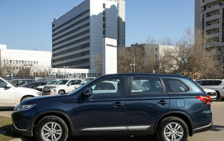 Mitsubishi Outlander III рестайлинг 3, 2021 год, 2 498 000 рублей, 6 фотография