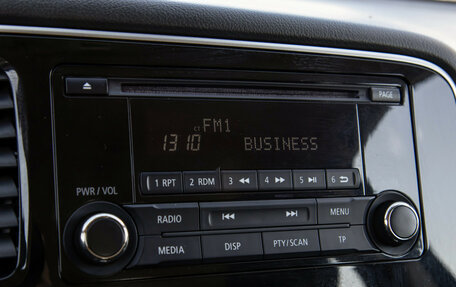 Mitsubishi Outlander III рестайлинг 3, 2021 год, 2 498 000 рублей, 14 фотография