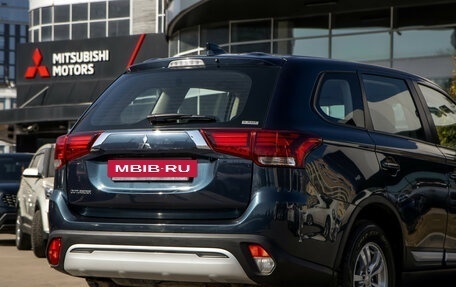 Mitsubishi Outlander III рестайлинг 3, 2021 год, 2 498 000 рублей, 19 фотография