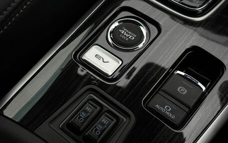 Mitsubishi Outlander III рестайлинг 3, 2018 год, 2 475 000 рублей, 22 фотография