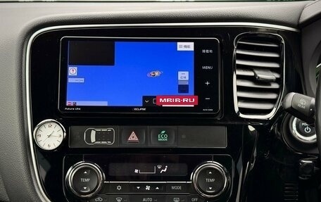 Mitsubishi Outlander III рестайлинг 3, 2018 год, 2 475 000 рублей, 13 фотография