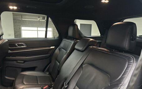 Ford Explorer VI, 2019 год, 2 750 000 рублей, 14 фотография