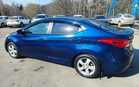 Hyundai Elantra V, 2012 год, 850 000 рублей, 2 фотография