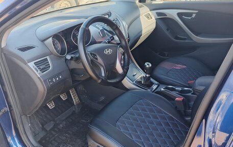 Hyundai Elantra V, 2012 год, 850 000 рублей, 8 фотография