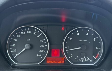 BMW 1 серия, 2009 год, 1 074 000 рублей, 12 фотография