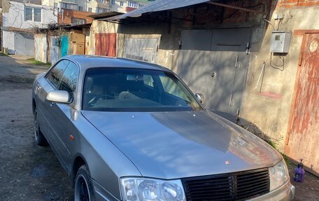 Nissan Gloria XI, 2000 год, 360 000 рублей, 1 фотография