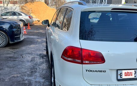 Volkswagen Touareg III, 2011 год, 2 290 000 рублей, 8 фотография