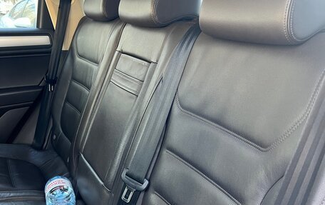 Volkswagen Touareg III, 2011 год, 2 290 000 рублей, 19 фотография