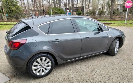 Opel Astra J, 2010 год, 759 000 рублей, 3 фотография