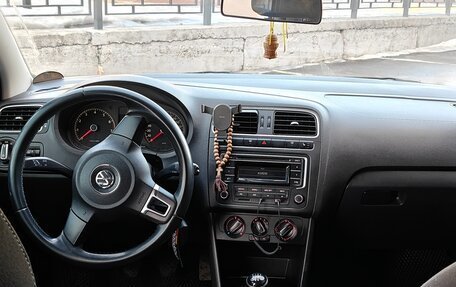 Volkswagen Polo VI (EU Market), 2013 год, 819 000 рублей, 4 фотография