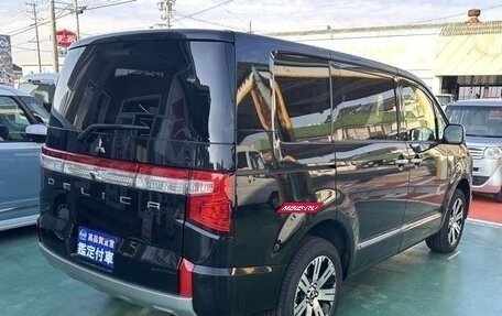Mitsubishi Delica D:5 I, 2023 год, 4 100 000 рублей, 3 фотография