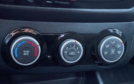 KIA Rio III рестайлинг, 2015 год, 999 000 рублей, 23 фотография