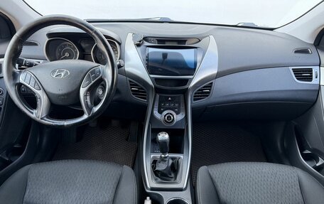 Hyundai Elantra V, 2012 год, 850 000 рублей, 12 фотография