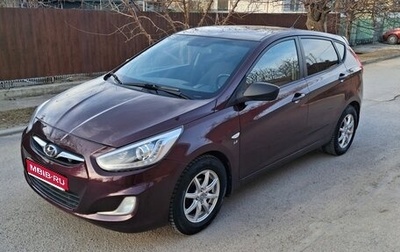 Hyundai Solaris II рестайлинг, 2013 год, 775 000 рублей, 1 фотография