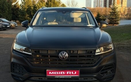 Volkswagen Touareg III, 2019 год, 4 850 000 рублей, 1 фотография