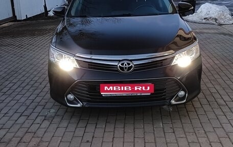 Toyota Camry, 2015 год, 2 100 000 рублей, 1 фотография