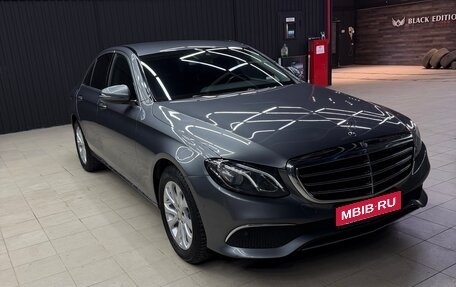 Mercedes-Benz E-Класс, 2016 год, 3 600 000 рублей, 11 фотография