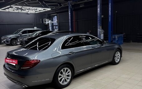 Mercedes-Benz E-Класс, 2016 год, 3 600 000 рублей, 8 фотография