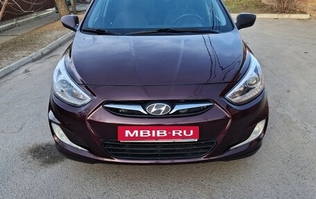Hyundai Solaris II рестайлинг, 2013 год, 775 000 рублей, 6 фотография