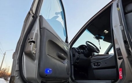 KIA Carnival III, 2004 год, 620 000 рублей, 12 фотография