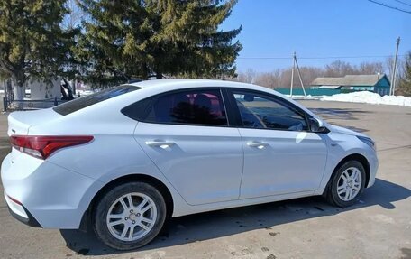 Hyundai Solaris II рестайлинг, 2017 год, 1 450 000 рублей, 7 фотография