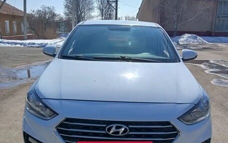 Hyundai Solaris II рестайлинг, 2017 год, 1 450 000 рублей, 5 фотография