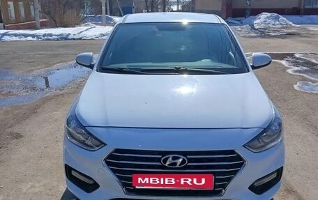 Hyundai Solaris II рестайлинг, 2017 год, 1 450 000 рублей, 2 фотография