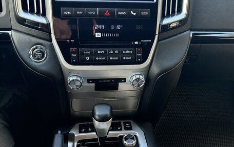 Toyota Land Cruiser 200, 2008 год, 4 333 300 рублей, 8 фотография