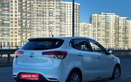 KIA Rio III рестайлинг, 2015 год, 850 000 рублей, 4 фотография