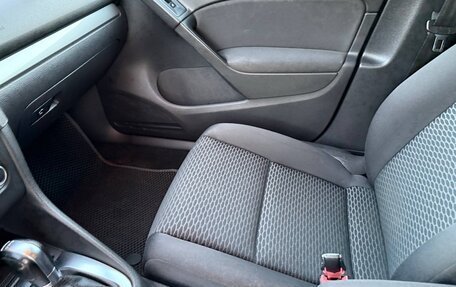 Volkswagen Golf VI, 2011 год, 800 000 рублей, 11 фотография