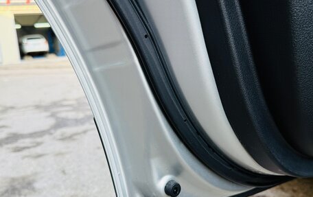 Mitsubishi Outlander III рестайлинг 3, 2018 год, 2 300 000 рублей, 10 фотография