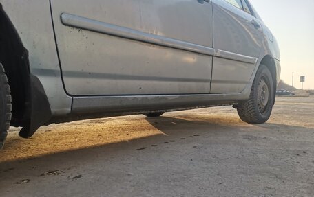 Toyota Corolla, 2005 год, 315 000 рублей, 4 фотография