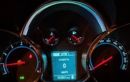 Chevrolet Cruze II, 2013 год, 670 000 рублей, 5 фотография